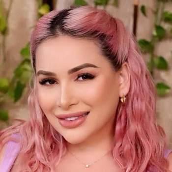 Loree Love Biography